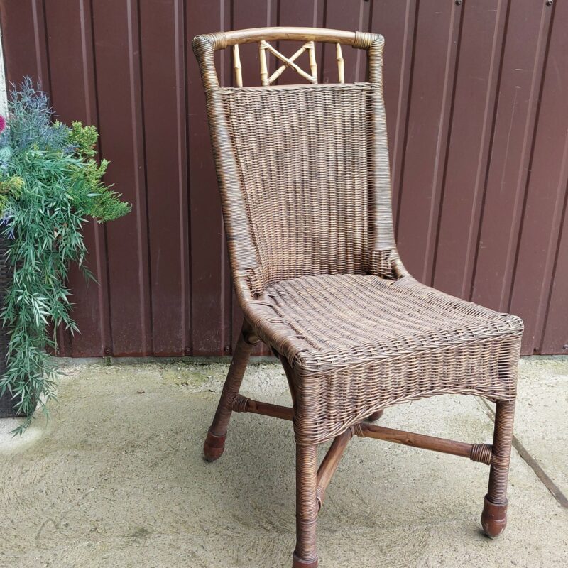 krzesło rattanowe / 309