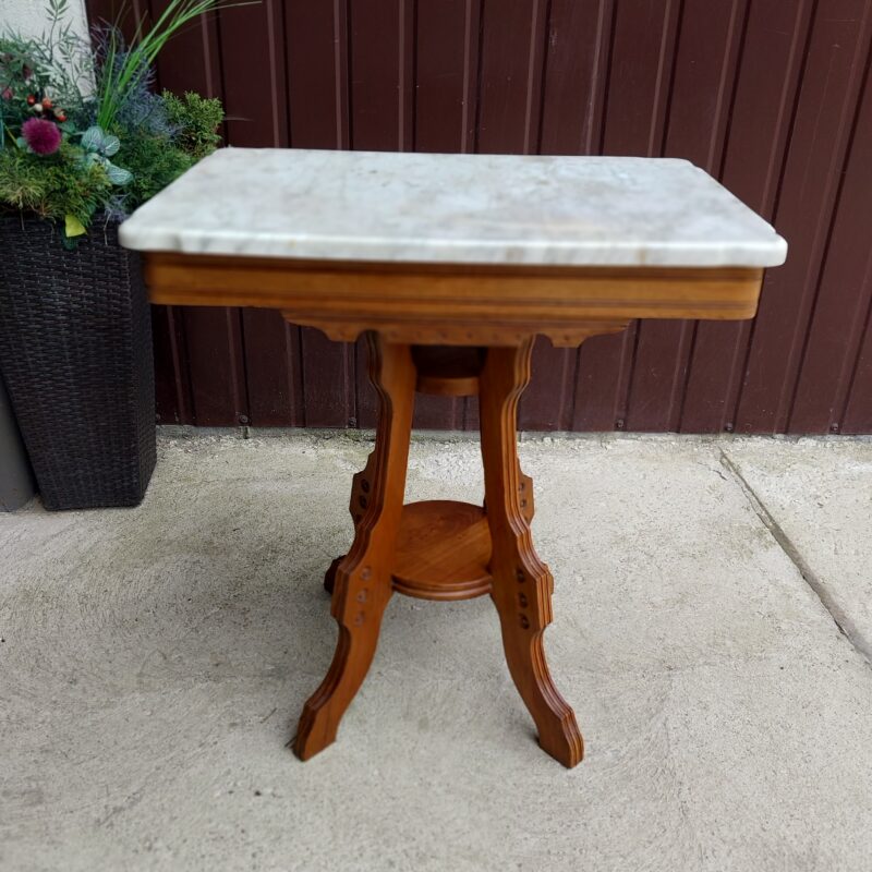 STOLIK Z MARMUROWYM BLATEM /  343