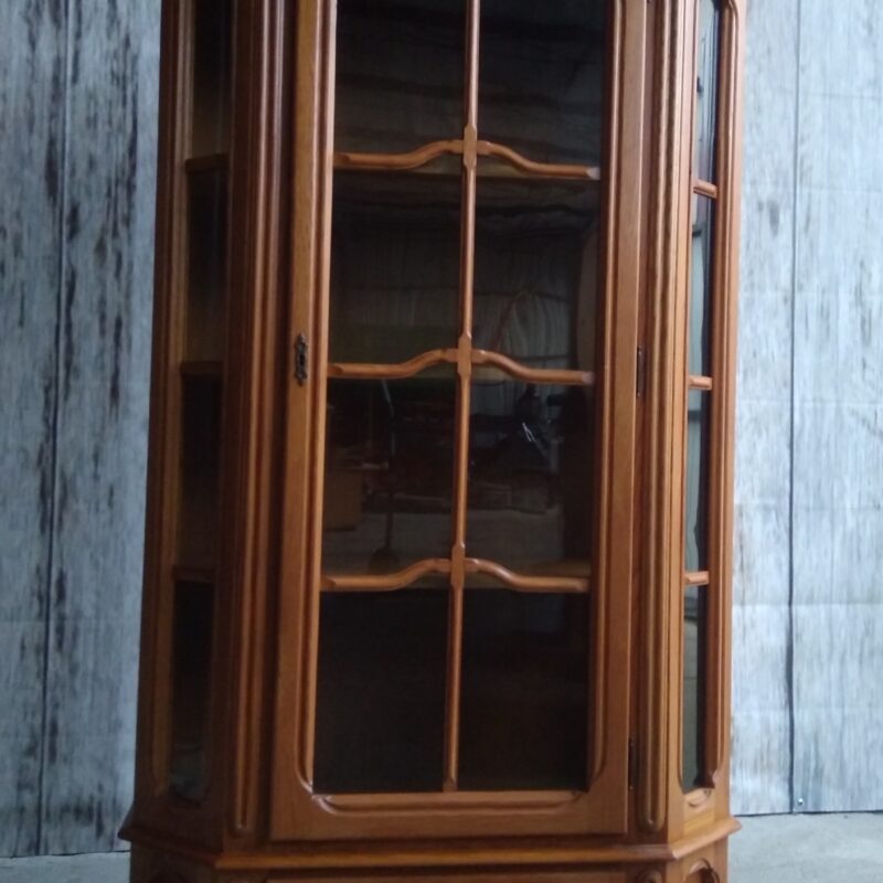 biblioteczka / witryna / 171