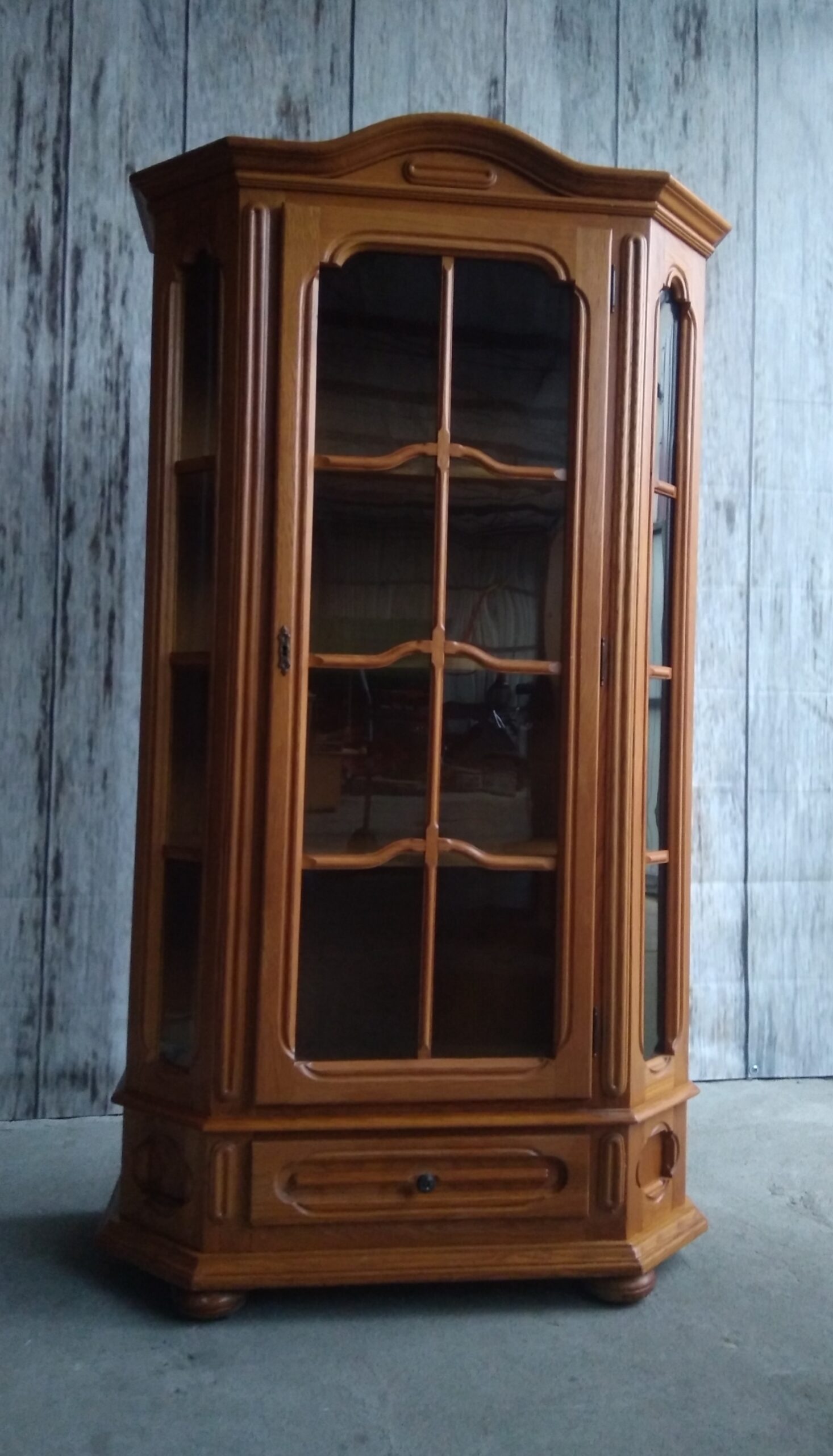 biblioteczka / witryna / 171