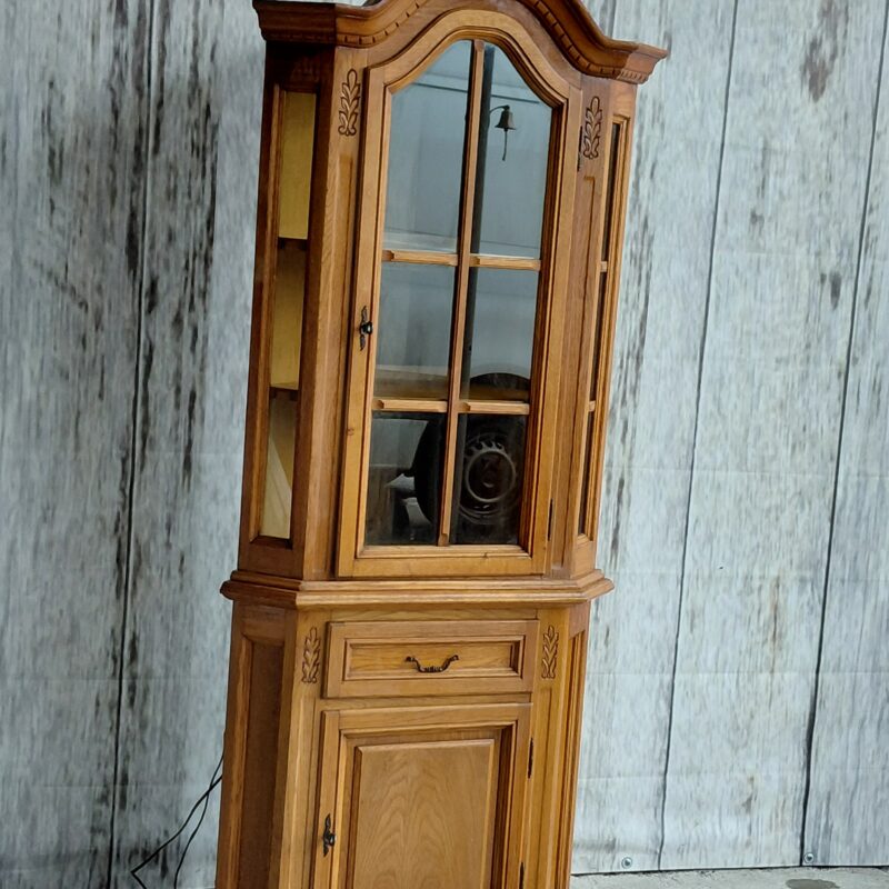 witryna narożnikowa / 957