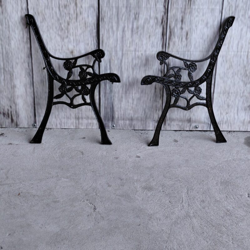 nogi żeliwne do ławeczki / 996