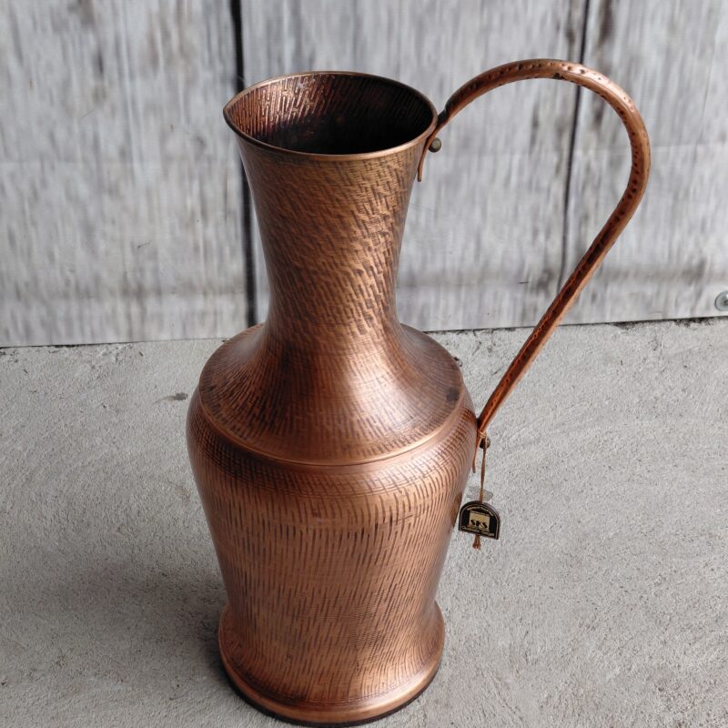 Duży miedziany dzban / wazon / 117