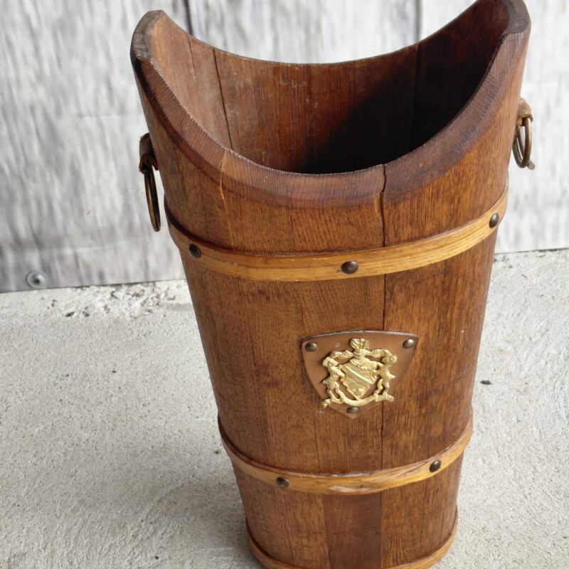 drewniany stojak na parasole / 121