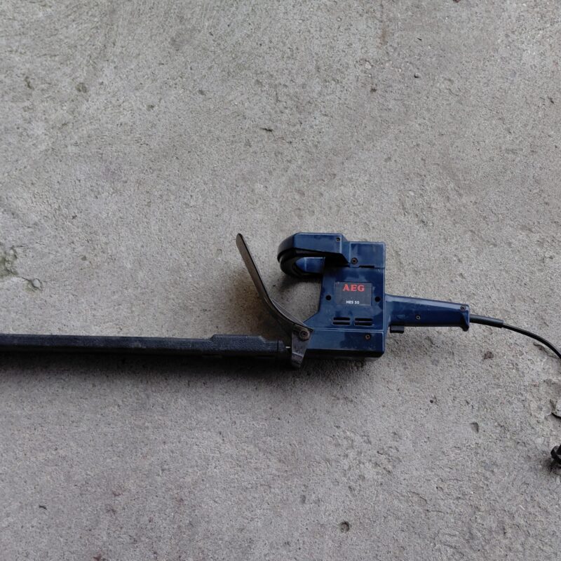 nożyce do żywopłotu  AEG / 335