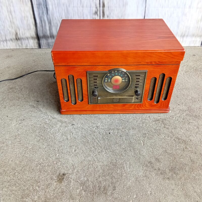 radio z odtwarzaczem płyt gramofonowych / 370