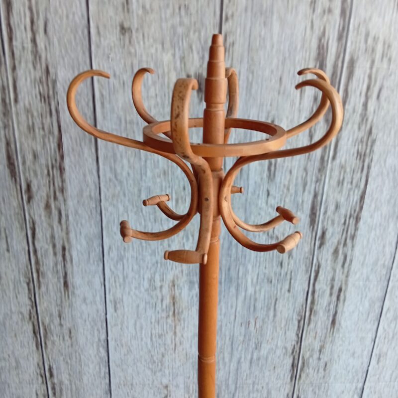 wieszak stojący , drewniany / 532