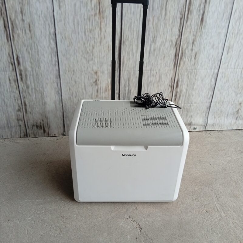 lodówka turystyczna / 607