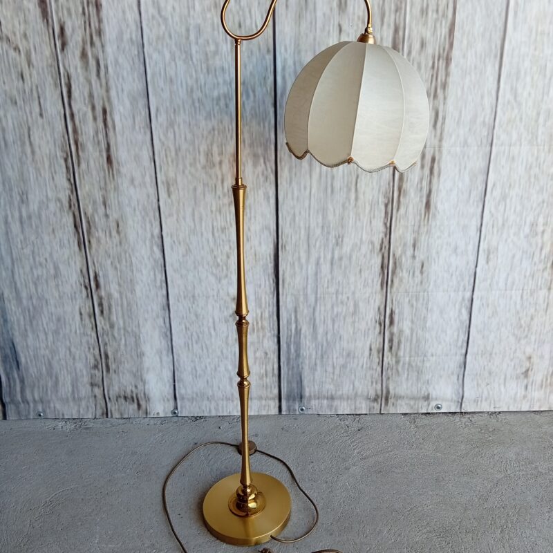 mosiężna lampa stojąca / 695