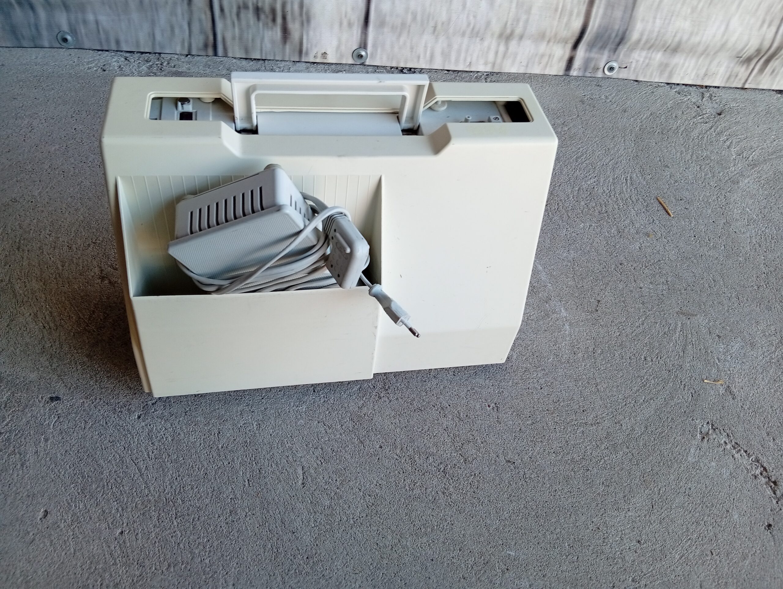 maszyna do szycia marki Pfaff, model Hobbymatic 927 / 706 - Image 10